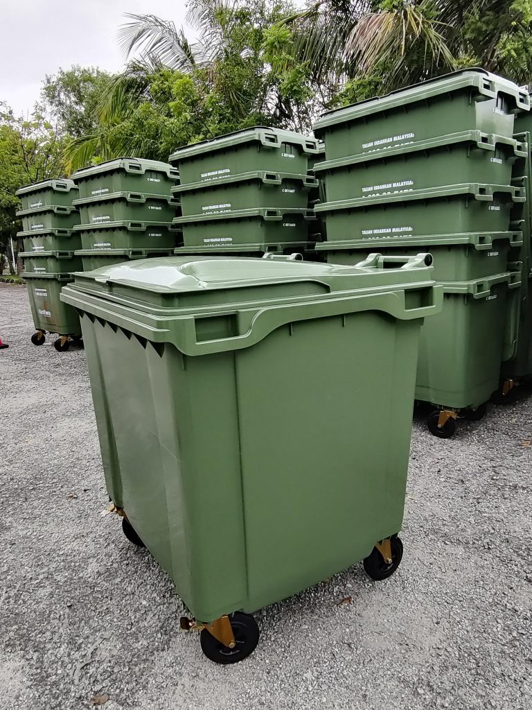 MGB1100 Four Wheel Bin