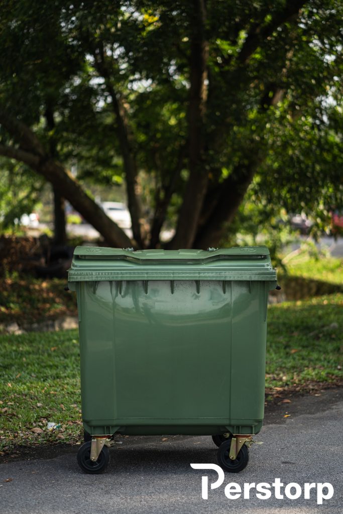MGB1100 Four Wheel Bin