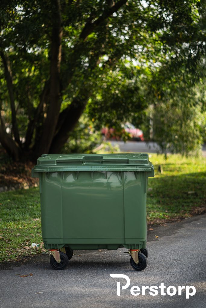MGB660 Four Wheel Bin