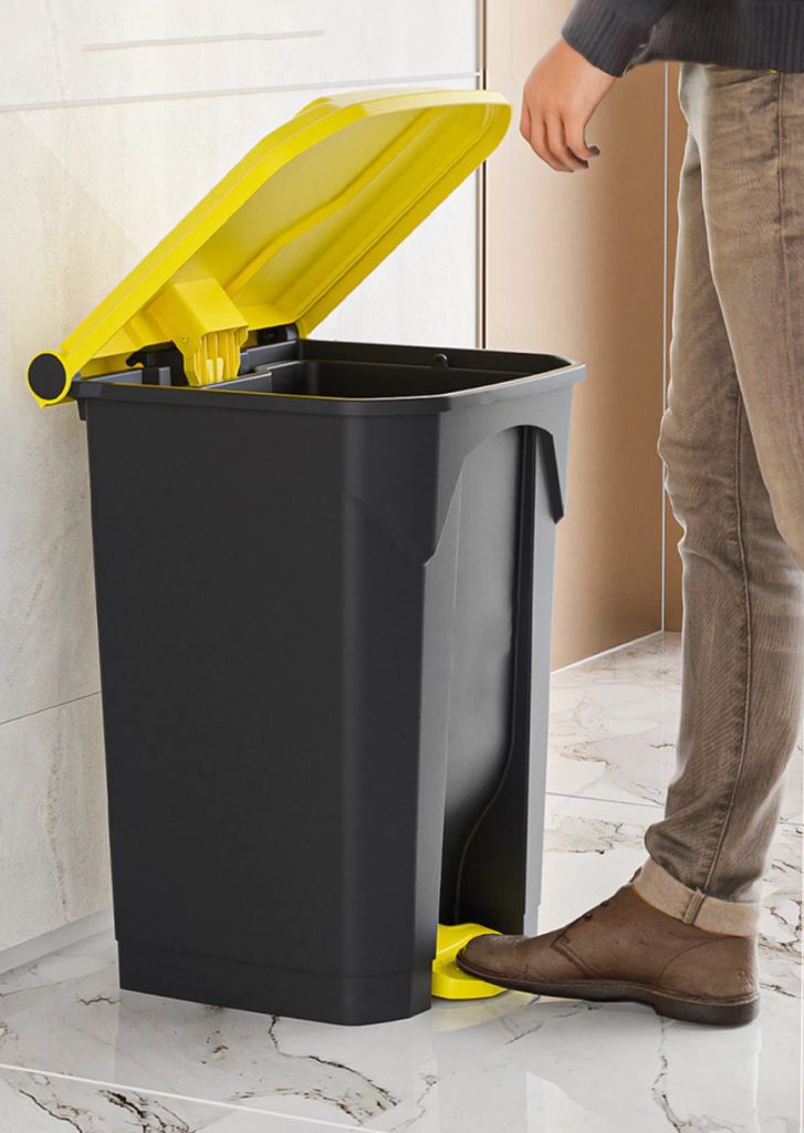 heavy duty pedal bin being used 