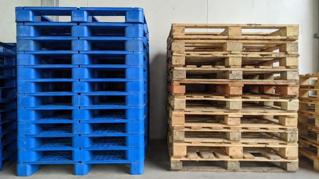 Plastic Vs Wooden Pallets